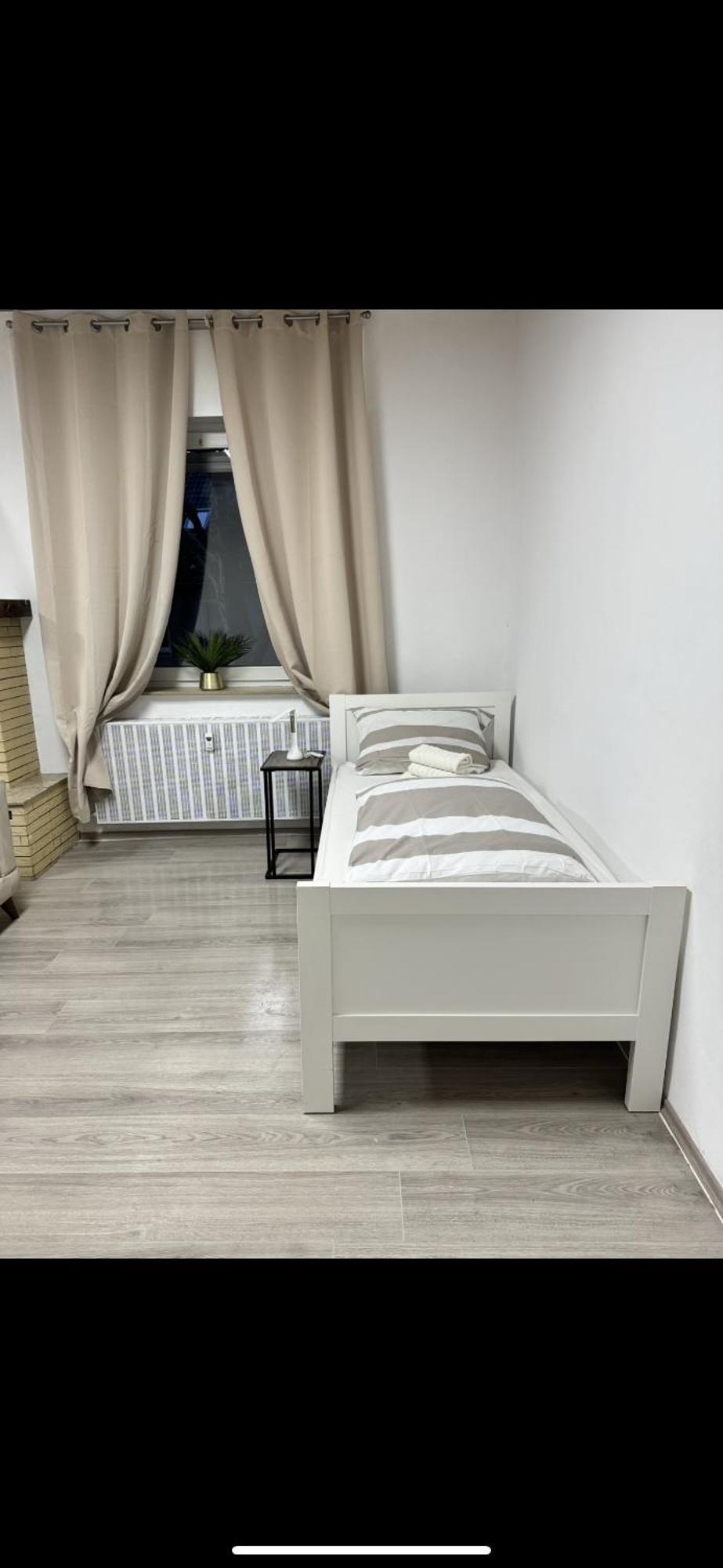 Stylish & Relaxing Modernes Apartment Mit Privatparkplatz Gelsenkirchen Bagian luar foto