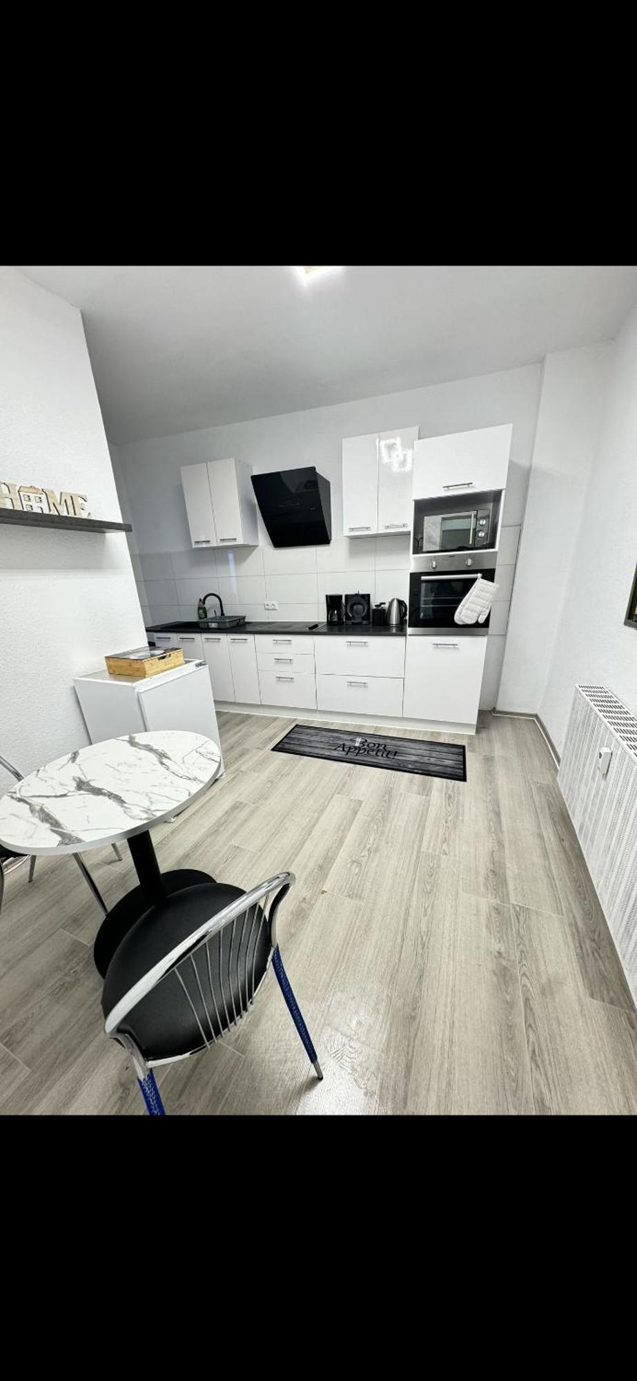 Stylish & Relaxing Modernes Apartment Mit Privatparkplatz Gelsenkirchen Bagian luar foto